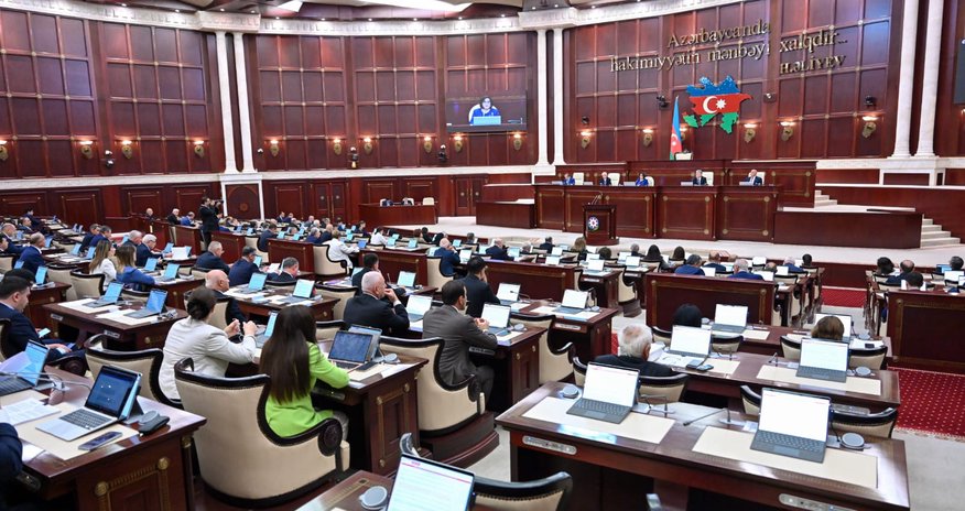 Milli Məclisin növbəti iclası başlayıb Milli Məclisin növbəti iclası başlayıb
