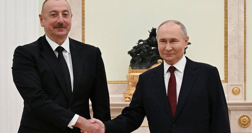 Putin Əliyevlə telefon danışığı aparıb Putin Əliyevlə telefon danışığı aparıb