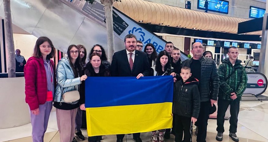 Дети из Украины прибыли в Азербайджан Дети из Украины прибыли в Азербайджан