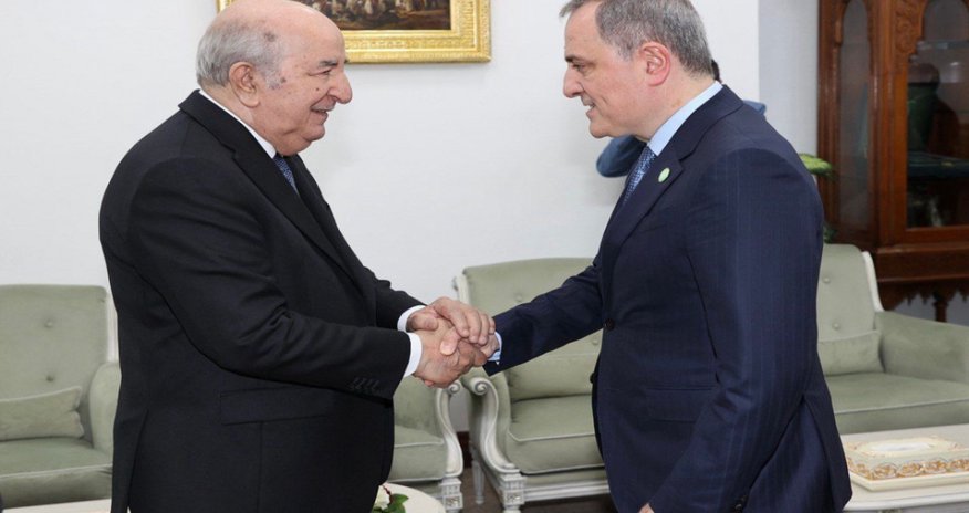 Əlcəzair prezidenti Ceyhun Bayramovu qəbul edib Əlcəzair prezidenti Ceyhun Bayramovu qəbul edib