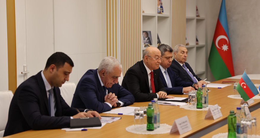 Kəmaləddin Heydərov İsrailin yeni səfiri ilə görüşüb Kəmaləddin Heydərov İsrailin yeni səfiri ilə görüşüb