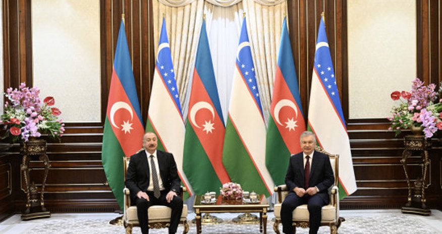 Azərbaycan və Özbəkistan prezidentlərinin təkbətək görüşü olub Azərbaycan və Özbəkistan prezidentlərinin təkbətək görüşü olub