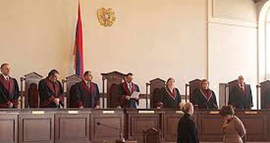 Суд в Армении продлил арест брату и племяннику Гарегина II Суд в Армении продлил арест брату и племяннику Гарегина II
