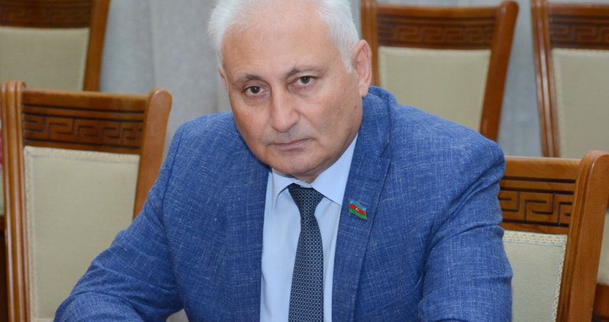 Deputat toponimlərlə bağlı məsələyə toxunub Deputat toponimlərlə bağlı məsələyə toxunub