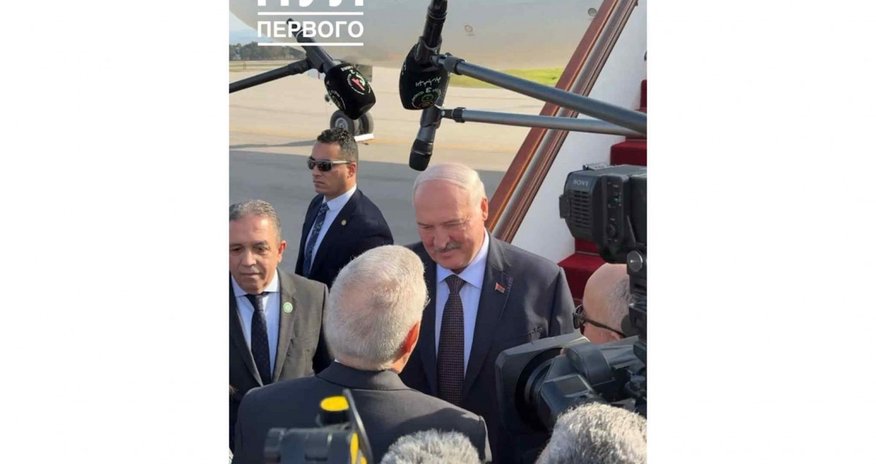 Lukaşenko Əlcəzairə gedib Lukaşenko Əlcəzairə gedib