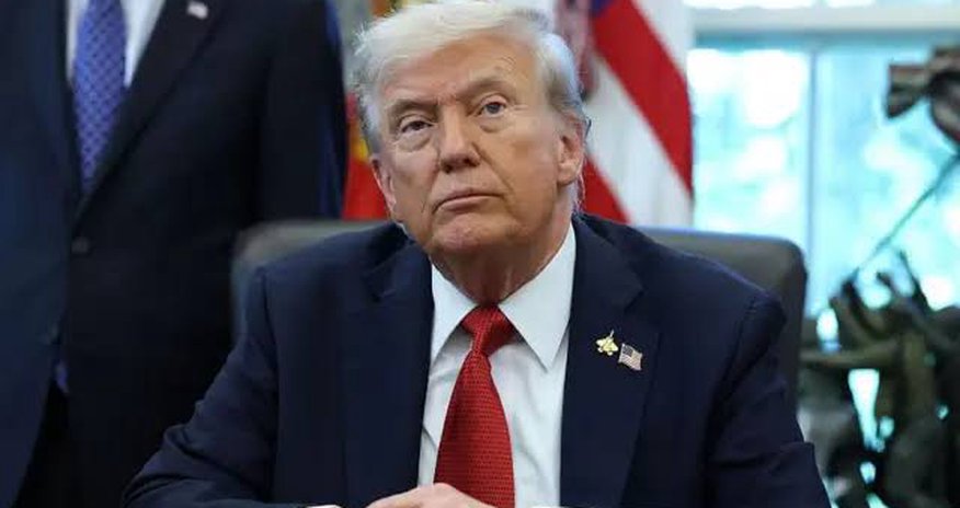 Трамп поручил Минздраву США изучить графики вакцинации в других странах Трамп поручил Минздраву США изучить графики вакцинации в других странах