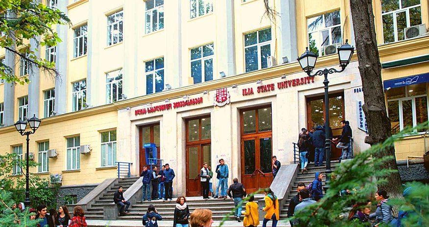 Gürcüstanda ali məktəblərdə təhsil müddəti qısaldılıb Gürcüstanda ali məktəblərdə təhsil müddəti qısaldılıb
