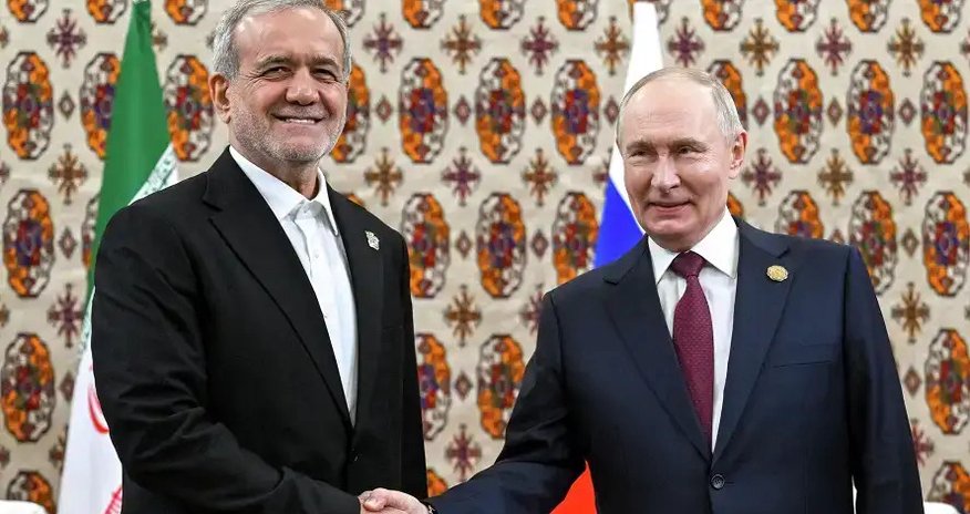 Putin iranlı həmkarı ilə görüşüb Putin iranlı həmkarı ilə görüşüb