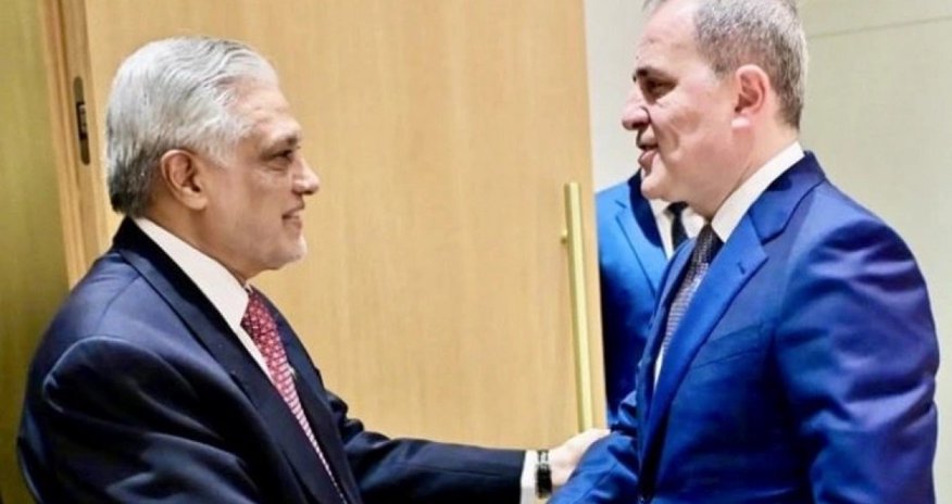 Главы МИД Азербайджана и Пакистана обсудили региональные вопросы Главы МИД Азербайджана и Пакистана обсудили региональные вопросы