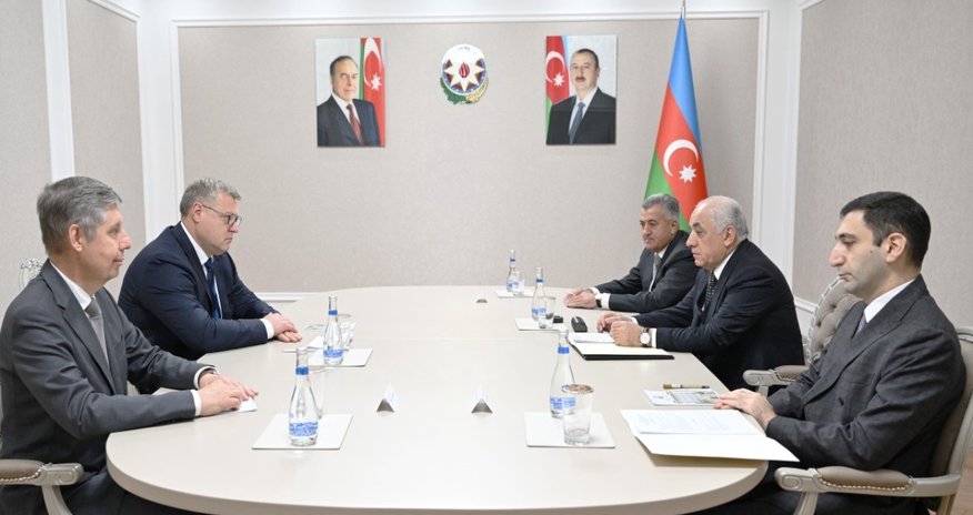 Əli Əsədov Həştərxan vilayətinin qubernatoru ilə görüşüb Əli Əsədov Həştərxan vilayətinin qubernatoru ilə görüşüb