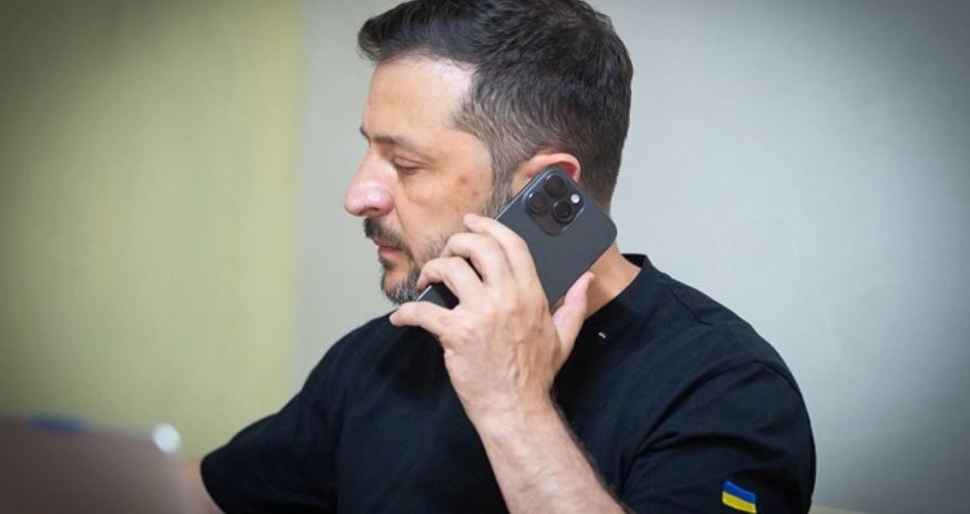 Зеленский провел «теплый» разговор с фон дер Ляйен Зеленский провел «теплый» разговор с фон дер Ляйен