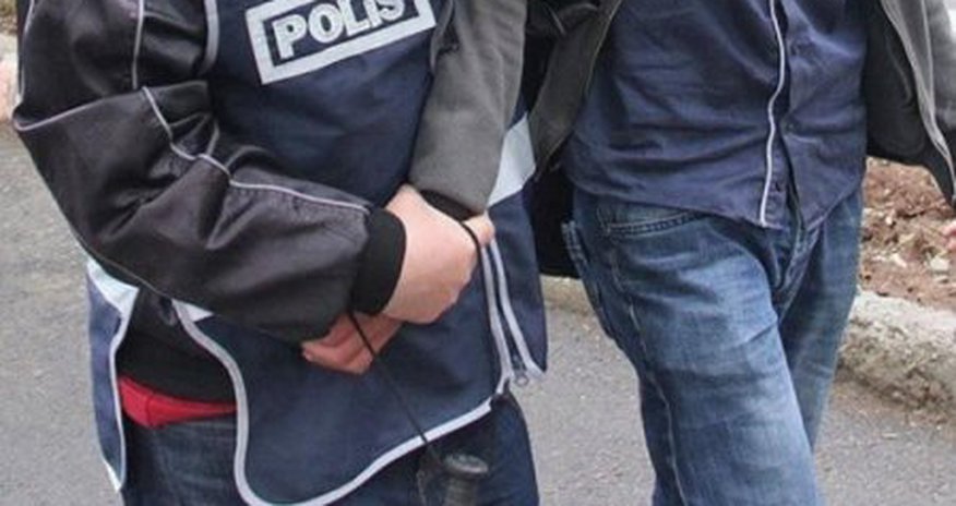 Malatyada Yeni ildə terror aktı hazırlayan İŞİD üzvü saxlanılıb Malatyada Yeni ildə terror aktı hazırlayan İŞİD üzvü saxlanılıb