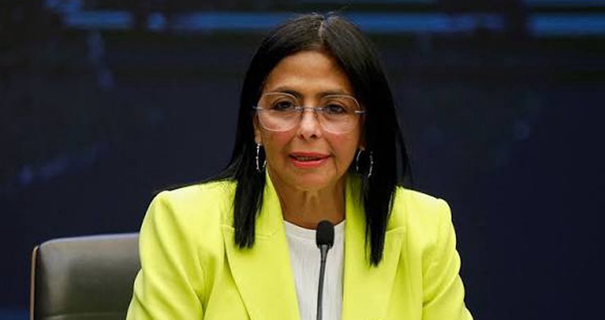 Delsi Rodriqes Venesuelanın müvəqqəti prezidenti kimi and içib Delsi Rodriqes Venesuelanın müvəqqəti prezidenti kimi and içib