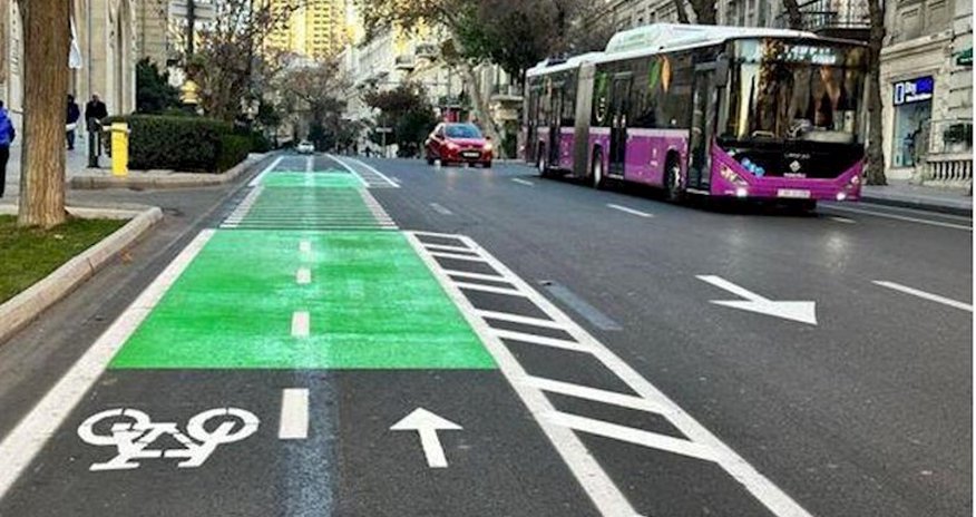 Bakıda 47 yolayrıcında velosiped bölmələri quraşdırılıb Bakıda 47 yolayrıcında velosiped bölmələri quraşdırılıb