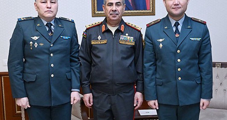 Qazaxıstanın yeni hərbi attaşesi Azərbaycanda təqdim olunub Qazaxıstanın yeni hərbi attaşesi Azərbaycanda təqdim olunub