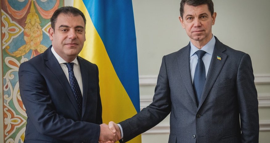 Украина поблагодарила Азербайджан за предоставленную гумпомощь Украина поблагодарила Азербайджан за предоставленную гумпомощь