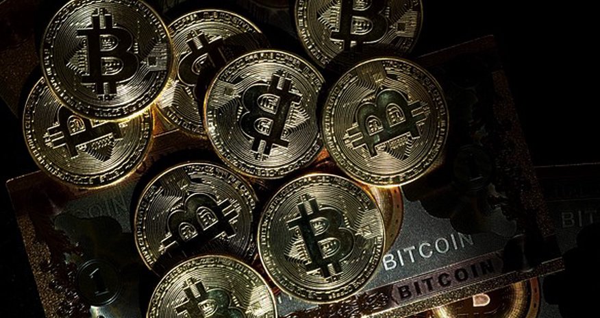 “Bitcoin”in qiyməti qalxıb “Bitcoin”in qiyməti qalxıb