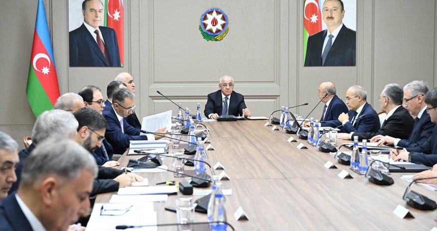 Nazirlər Kabinetində Xəzərin və Bakı buxtasının ekoloji vəziyyətinə dair iclas keçirilib Nazirlər Kabinetində Xəzərin və Bakı buxtasının ekoloji vəziyyətinə dair iclas keçirilib