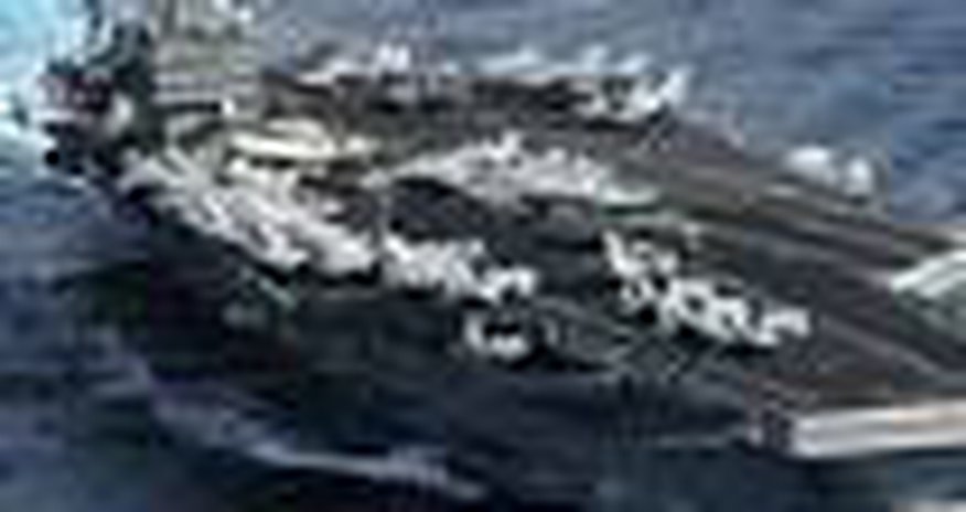 Американский авианосец достиг Аравийского моря Американский авианосец достиг Аравийского моря