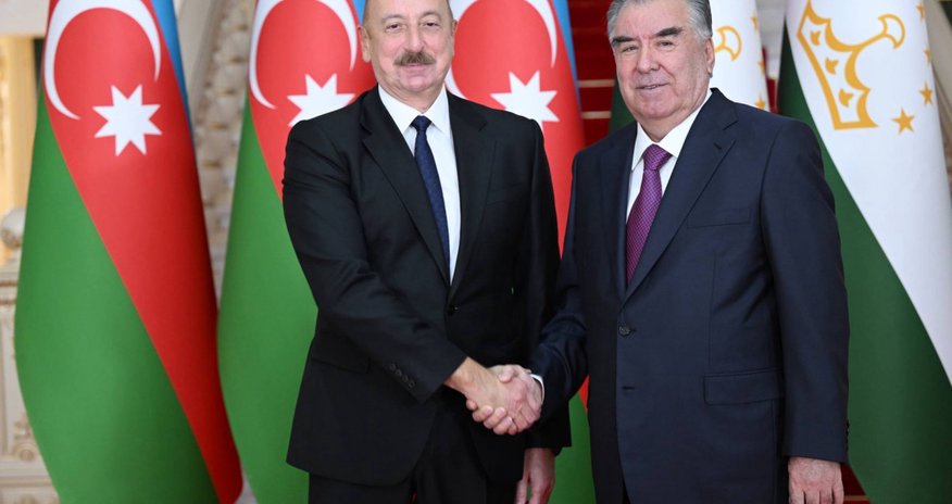 Emoməli Rəhmon Prezident İlham Əliyevi təbrik edib Emoməli Rəhmon Prezident İlham Əliyevi təbrik edib