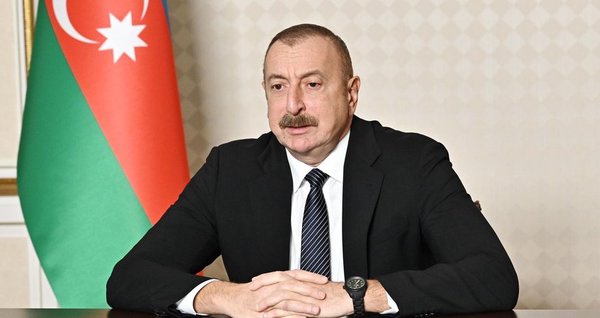 Ильхам Алиев поздравил Масуда Пезешкиана Ильхам Алиев поздравил Масуда Пезешкиана
