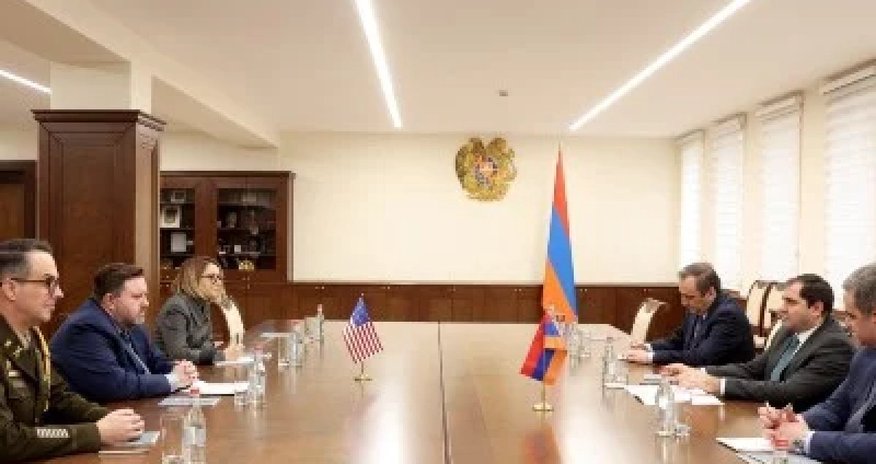 Американцы помогут Армении реформировать оборонку Американцы помогут Армении реформировать оборонку