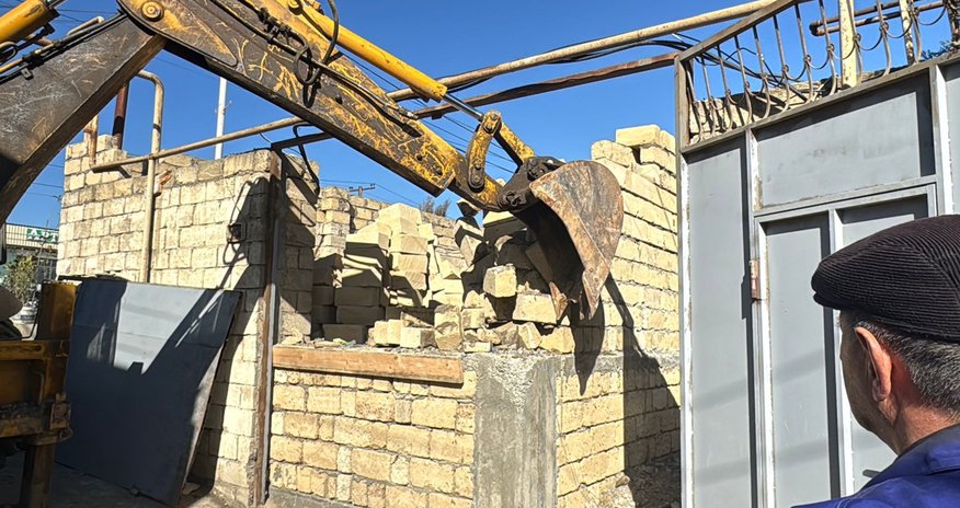 Illegal construction demolished in Baladzhary Illegal construction demolished in Baladzhary
