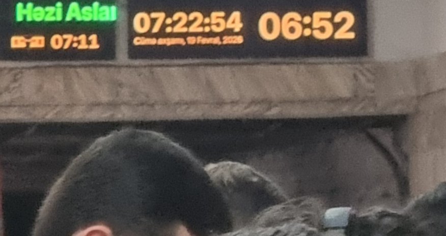 Bakı metrosunda texniki nasazlıq səbəbindən qatarların hərəkətində gecikmə olub Bakı metrosunda texniki nasazlıq səbəbindən qatarların hərəkətində gecikmə olub