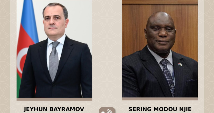 Ceyhun Bayramov qambiyalı həmkarı ilə telefon danışığı aparıb Ceyhun Bayramov qambiyalı həmkarı ilə telefon danışığı aparıb