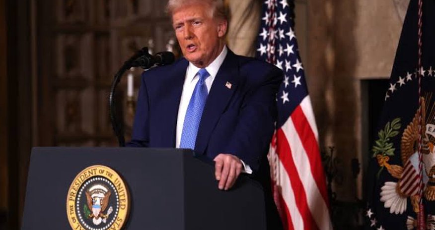 Трамп обратится к американцам Трамп обратится к американцам