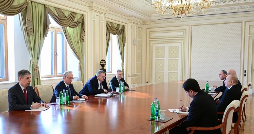 Əliyev Rusiya Hökuməti Sədrinin müavinini qəbul edib Əliyev Rusiya Hökuməti Sədrinin müavinini qəbul edib