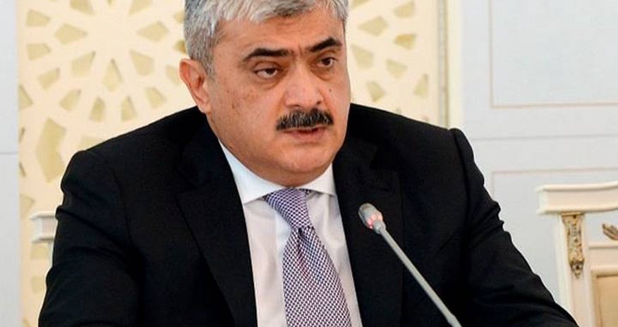 Azərbaycan iqtisadi qərarların qəbulu daha mürəkkəb və çoxölçülüdür. Azərbaycan iqtisadi qərarların qəbulu daha mürəkkəb və çoxölçülüdür.