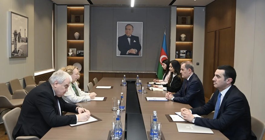 Ceyhun Bayramov Tatyana Valova ilə görüşüb Ceyhun Bayramov Tatyana Valova ilə görüşüb