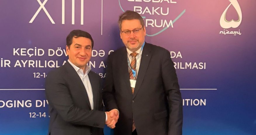 Hikmət Hacıyev Aİ-nin xüsusi nümayəndəsi ilə görüşüb Hikmət Hacıyev Aİ-nin xüsusi nümayəndəsi ilə görüşüb