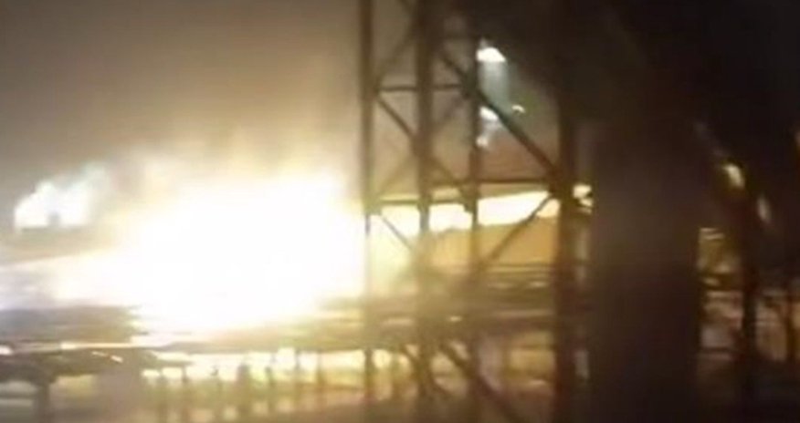 Беспилотники атаковали крупный химзавод в России Беспилотники атаковали крупный химзавод в России