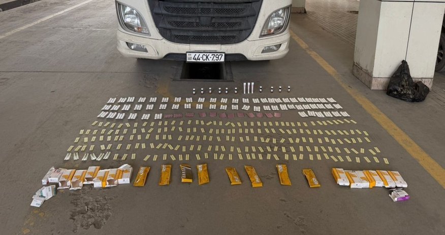В марте в Азербайджане на границе была выявлена контрабанда на сумму 7,5 млн манатов В марте в Азербайджане на границе была выявлена контрабанда на сумму 7,5 млн манатов