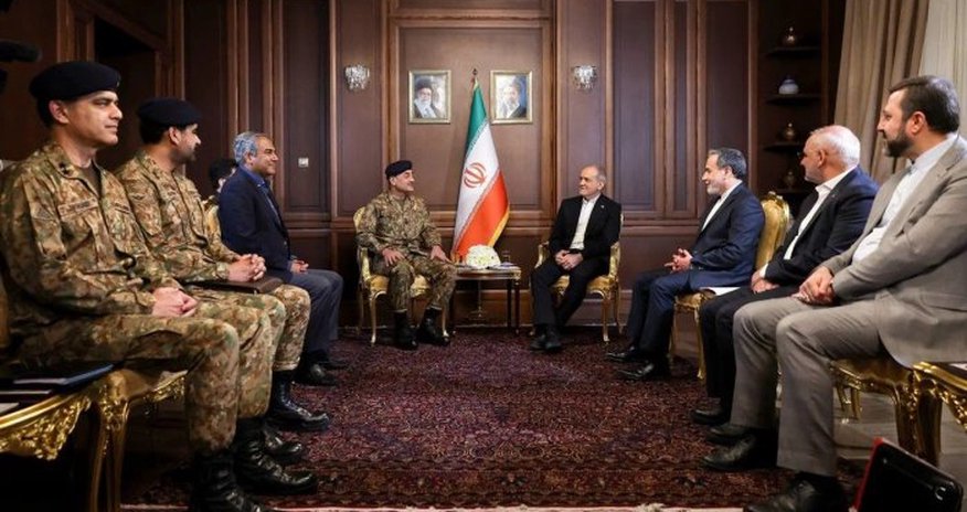 Məsud Pezeşkian Pakistan ordusunun baş komandanı ilə görüşüb Məsud Pezeşkian Pakistan ordusunun baş komandanı ilə görüşüb