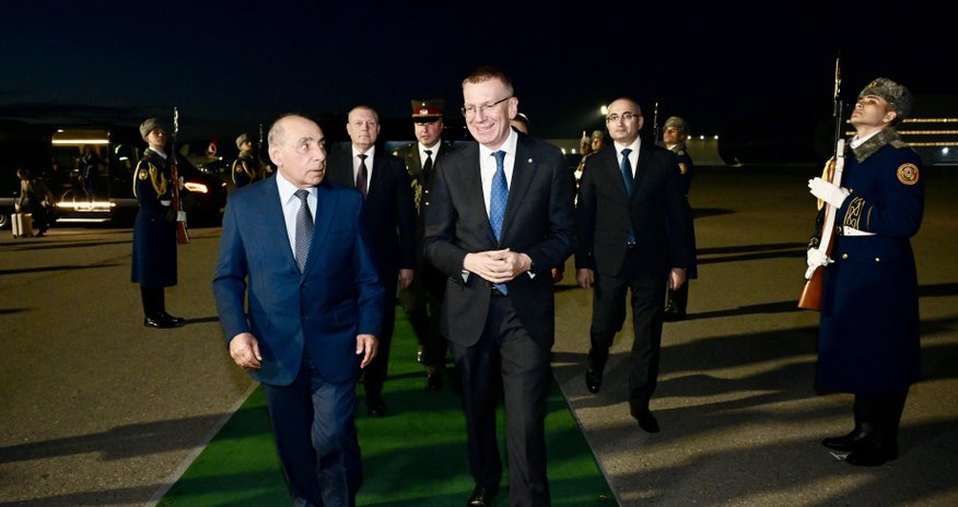 Latviya Prezidenti Azərbaycana rəsmi səfərə gəlib Latviya Prezidenti Azərbaycana rəsmi səfərə gəlib