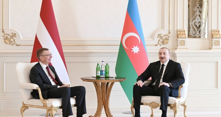 Prezident İlham Əliyevin Latviya Prezidenti ilə təkbətək görüşü olub Prezident İlham Əliyevin Latviya Prezidenti ilə təkbətək görüşü olub