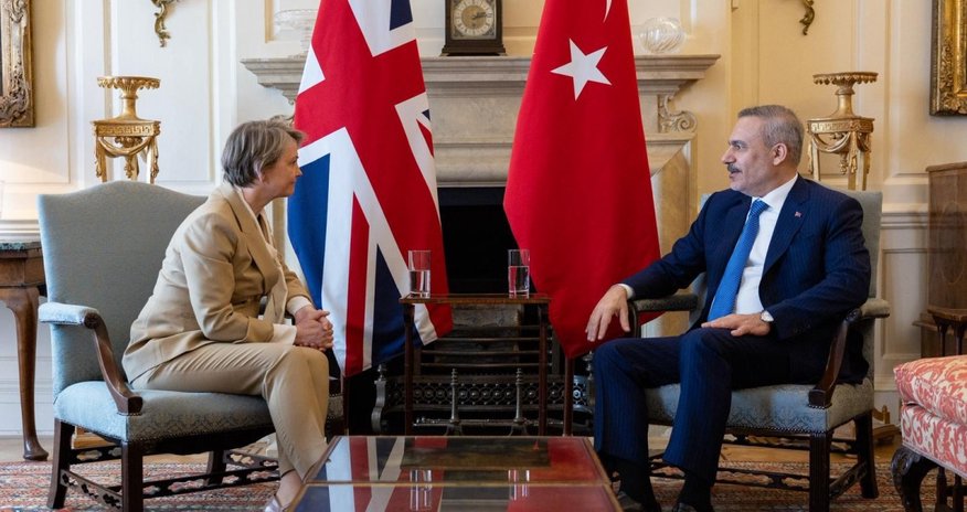 Türkiyə ilə Britaniya arasında strateji tərəfdaşlıq sənədi imzalanıb Türkiyə ilə Britaniya arasında strateji tərəfdaşlıq sənədi imzalanıb