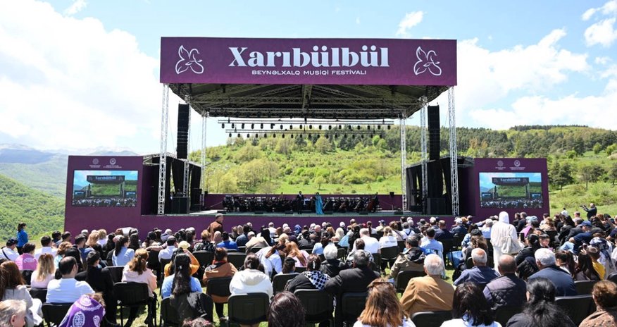 Şuşada “Xarıbülbül” IX Beynəlxalq Musiqi Festivalı keçirilir Şuşada “Xarıbülbül” IX Beynəlxalq Musiqi Festivalı keçirilir