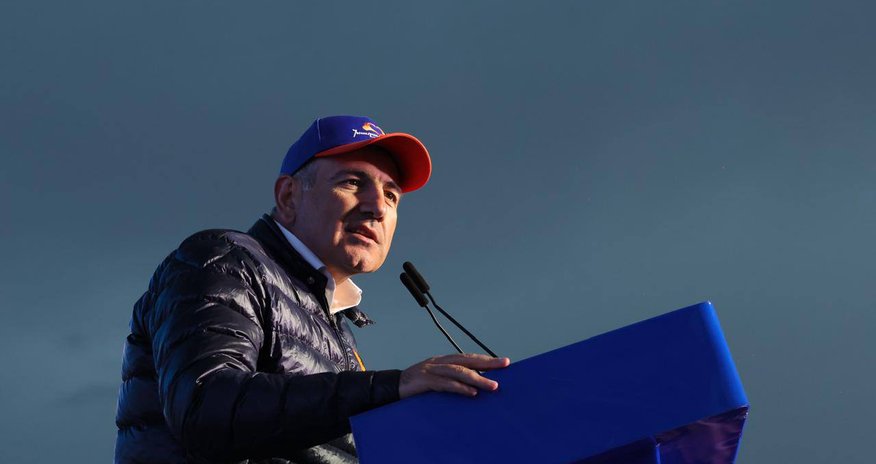 Pashinyan responds to Moscow’s criticism over Zelenskiy’s visit to Yerevan Pashinyan responds to Moscow’s criticism over Zelenskiy’s visit to Yerevan