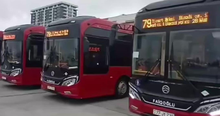 79 nömrəli marşrutun bütün avtobusları yenilənir 79 nömrəli marşrutun bütün avtobusları yenilənir