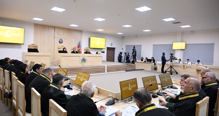 Ermənistan vətəndaşlarının şikayətləri üzrə apellyasiya məhkəməsində tərəflərin çıxışlarına başlanılıb Ermənistan vətəndaşlarının şikayətləri üzrə apellyasiya məhkəməsində tərəflərin çıxışlarına başlanılıb