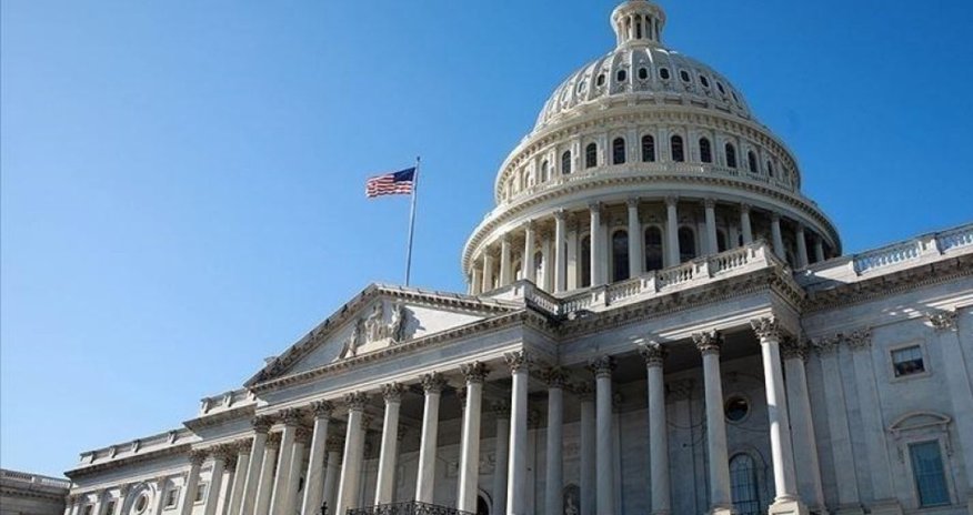 U.S. senators introduce bill on Ukraine aid and Russia sanctions U.S. senators introduce bill on Ukraine aid and Russia sanctions