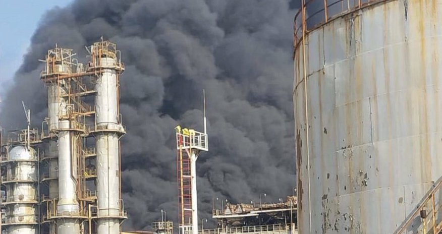 Fire breaks out at Baku oil refinery Fire breaks out at Baku oil refinery