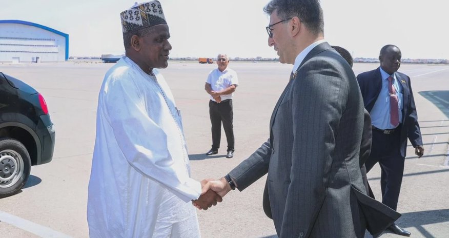Niger Məsləhət Şurasının sədri Azərbaycana işgüzar səfərə gəlib Niger Məsləhət Şurasının sədri Azərbaycana işgüzar səfərə gəlib