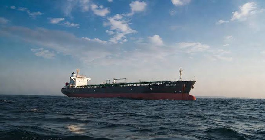 Bloomberg: Из Персидского залива через Ормуз вывезены 14 млн баррелей иракской нефти Bloomberg: Из Персидского залива через Ормуз вывезены 14 млн баррелей иракской нефти