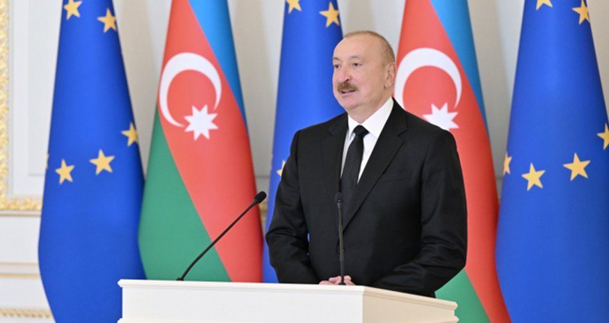 Azərbaycan nəqliyyat infrastrukturuna böyük investisiyalar yatırır - Əliyev Azərbaycan nəqliyyat infrastrukturuna böyük investisiyalar yatırır - Əliyev