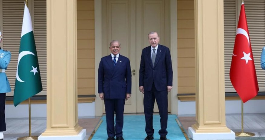 Премьер Пакистана Шахбаз Шариф находится с визитом в Турции Премьер Пакистана Шахбаз Шариф находится с визитом в Турции